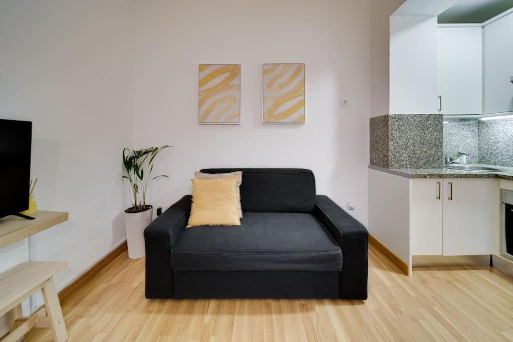 Encantador Apartamento Con Patio Малага Екстериор снимка